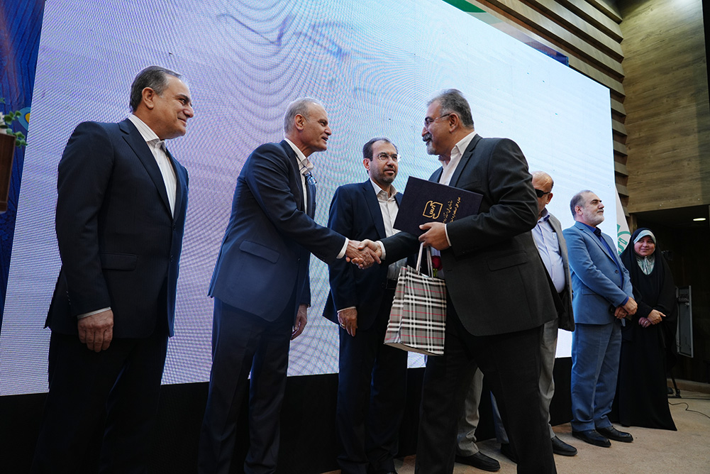 شرکت آبان بسپار توسعه به عنوان واحد نمونه استانی استاندارد شناخته شد شرکت آبان بسپار توسعه به عنوان واحد نمونه استانی استاندارد شناخته شد