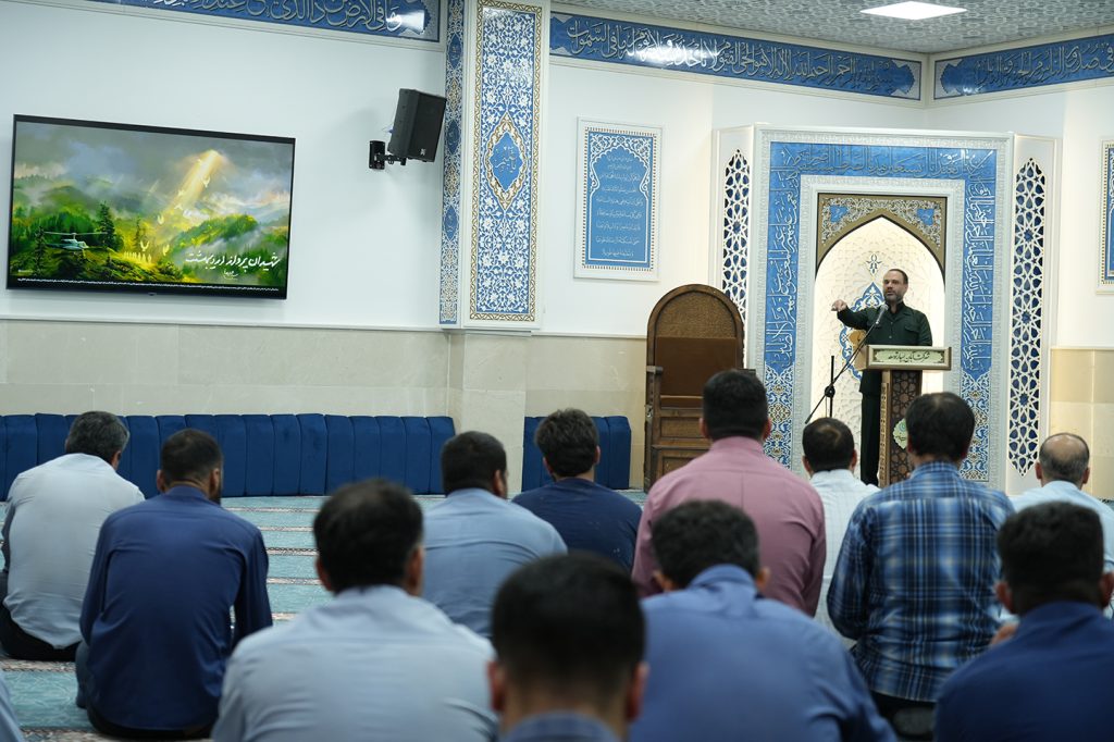 مراسم بزرگداشت سالگرد شهداي خدمت در شرکت آبان بسپار توسعه برگزار شد