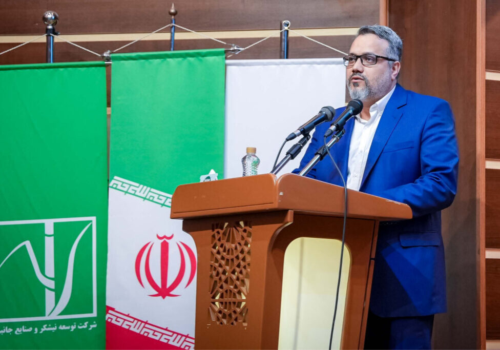 کارگران نیشکر از امروز سهامدار شدند کارگران نیشکر از امروز سهامدار شدند