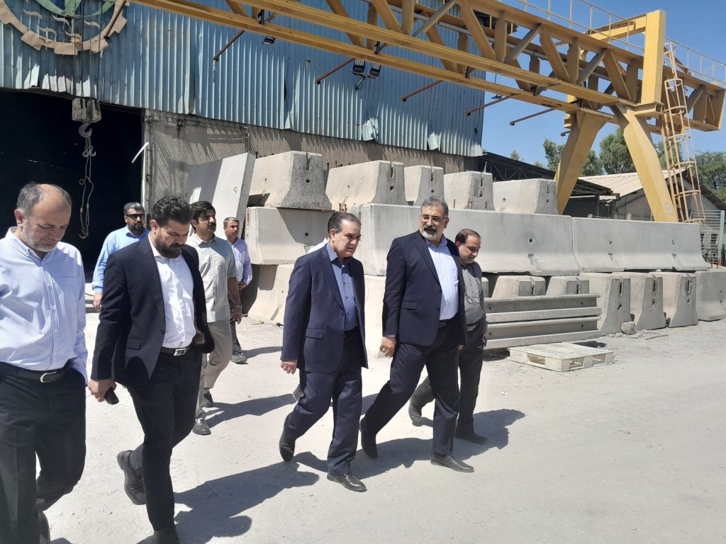 بازدید مدیرکل استاندارد استان خوزستان از توانمندیهای تولیدی شرکت آبان بسپار توسعه بازدید مدیرکل استاندارد استان خوزستان از توانمندیهای تولیدی شرکت آبان بسپار توسعه